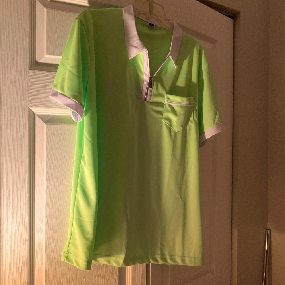 Men’s pullover shirt